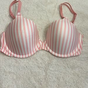 Victoria’s Secret Classic Pink Striped Bra. Underwire. Size 36B